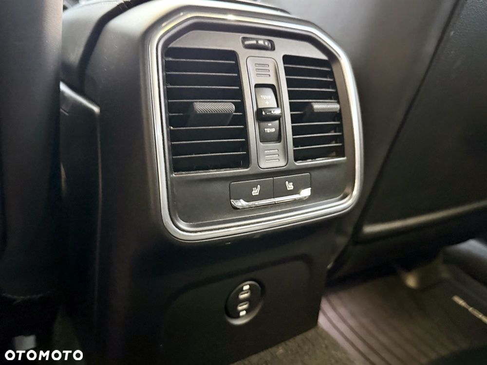 Porsche Macan Standard - 35
