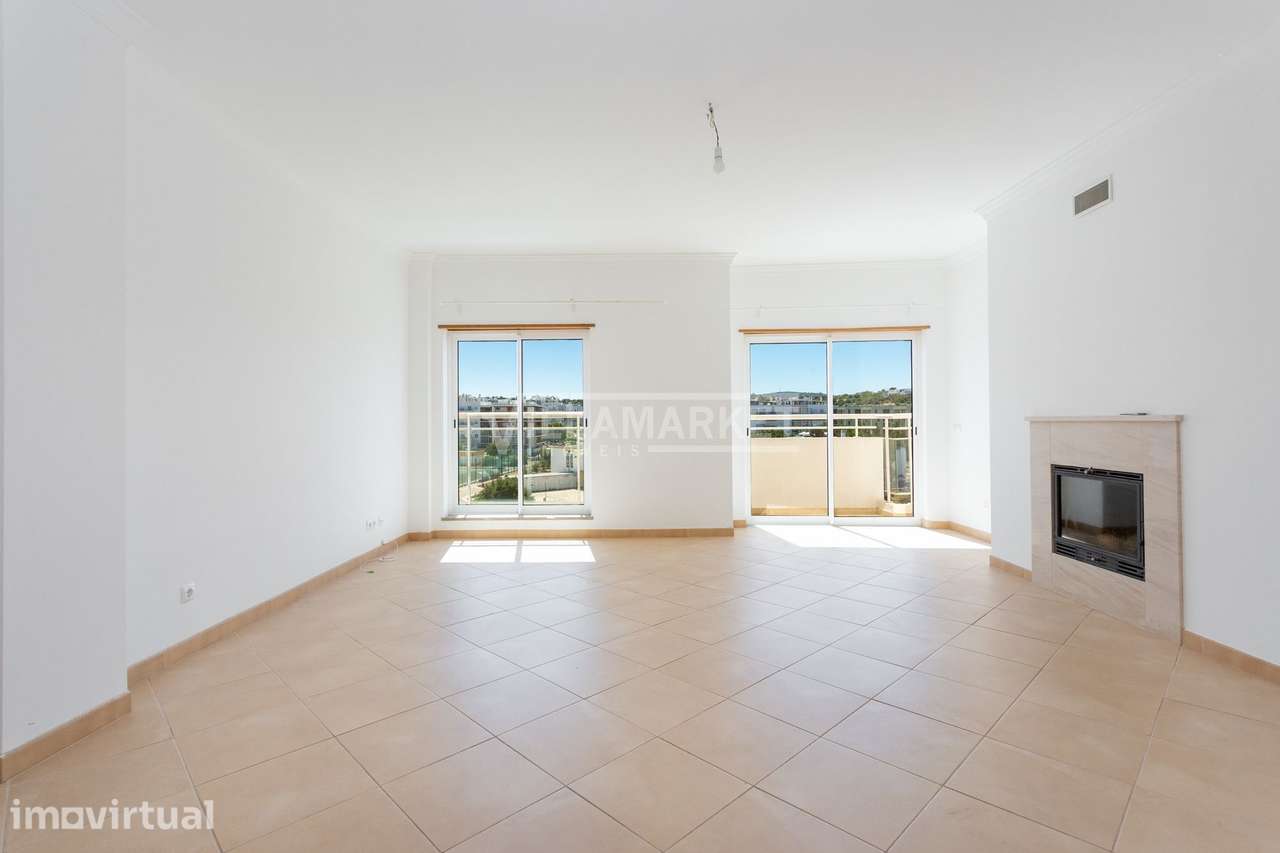 Apartamento T3 da banca com vista mar e estacionamento na cave situado - Grande imagem: 2/41