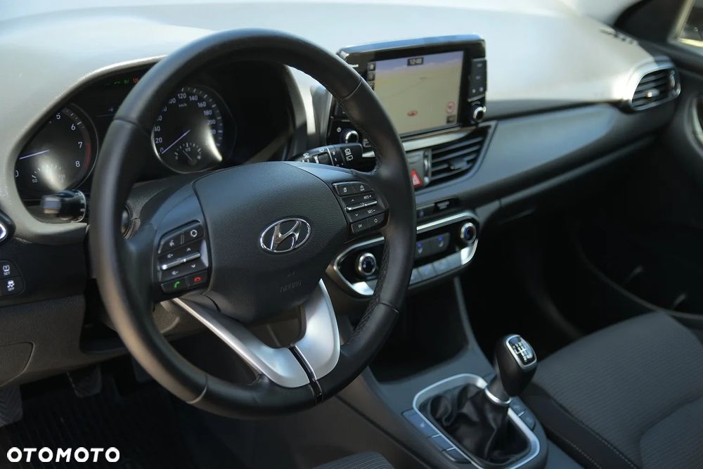 Hyundai i30 1.4 Fifa World Cup Edition - 25