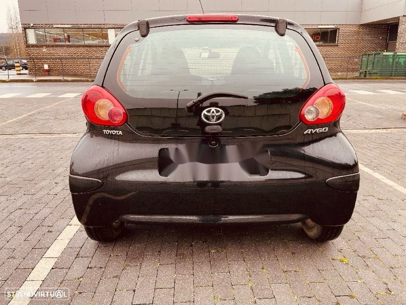 Toyota Aygo 1.0 + AC - 4