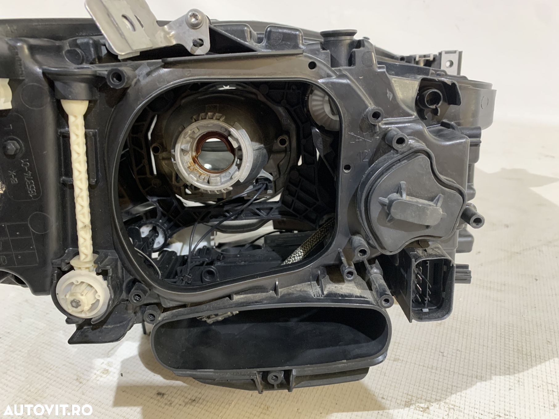 Far stanga BMW seria 5, F10, F11, LCI,Facelift, bi-xenon, fara adaptiv, 2013, 2014, 2015, 2016, cod origine OE 7343911 - 6