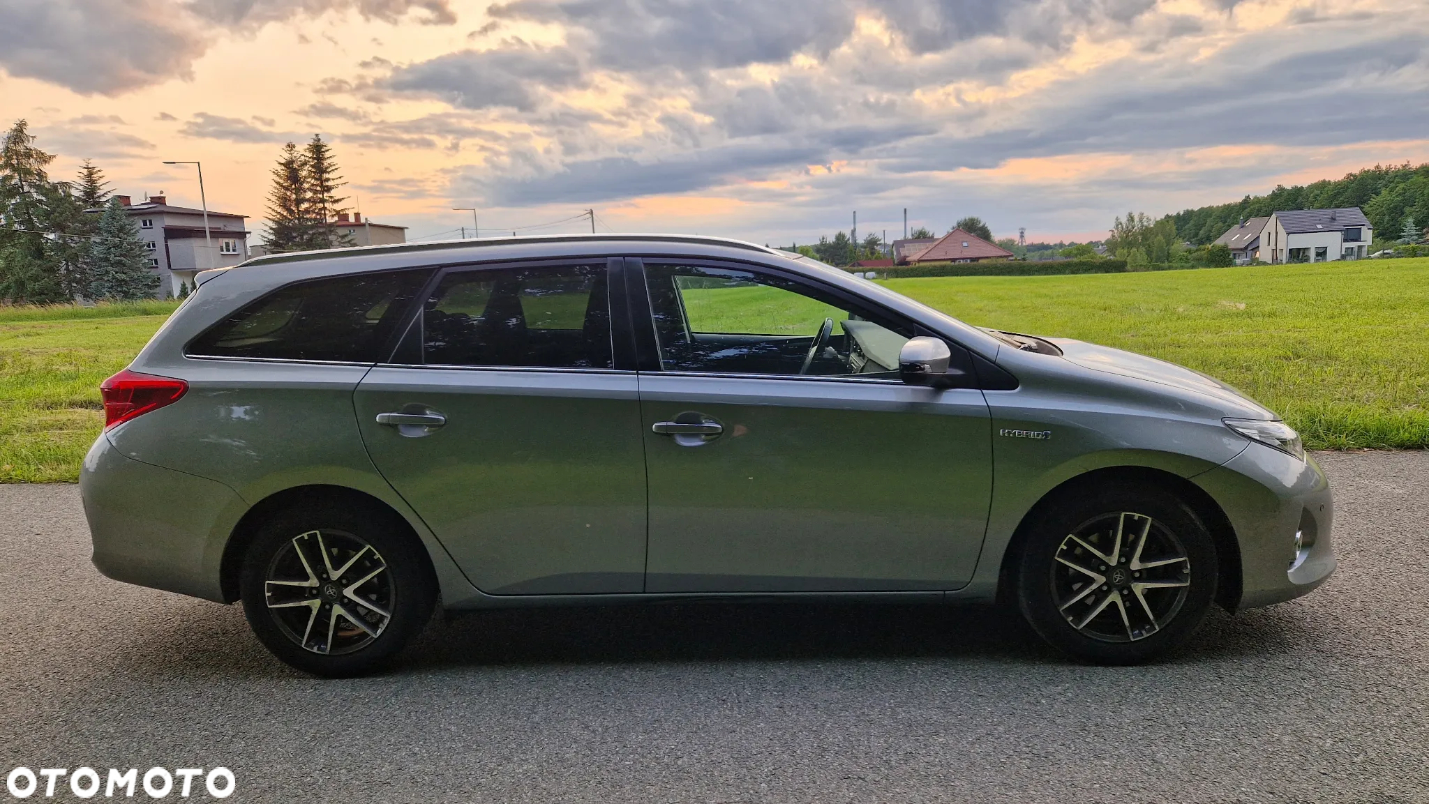 Toyota Auris 1.8 VVT-i Hybrid Automatik Executive - 3