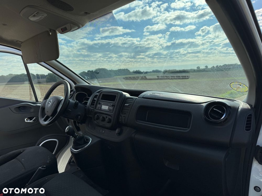 Opel Vivaro - 11