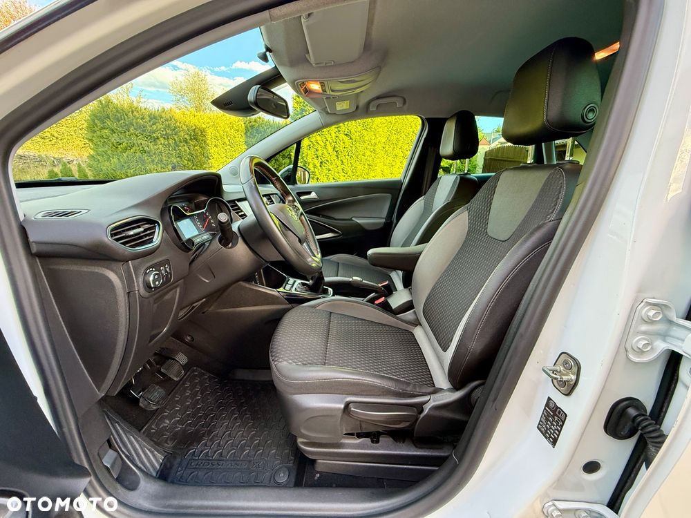 Opel Crossland X 1.2 T Design Line S&S - 15