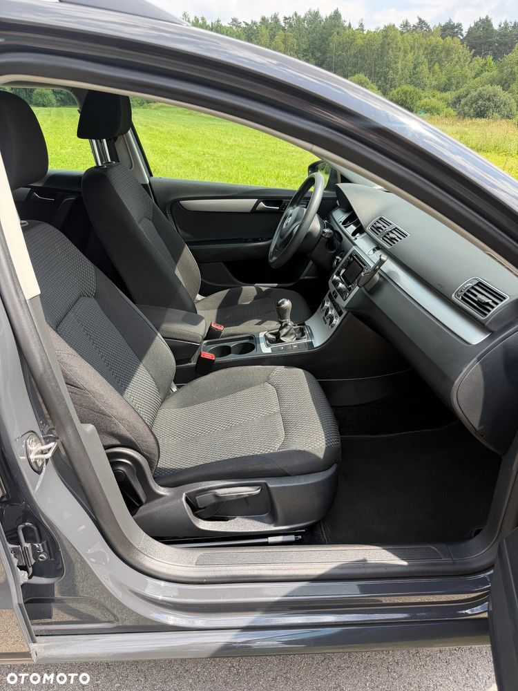 Volkswagen Passat 1.6 TDI (BlueMotion Technology) Comfortline - 22
