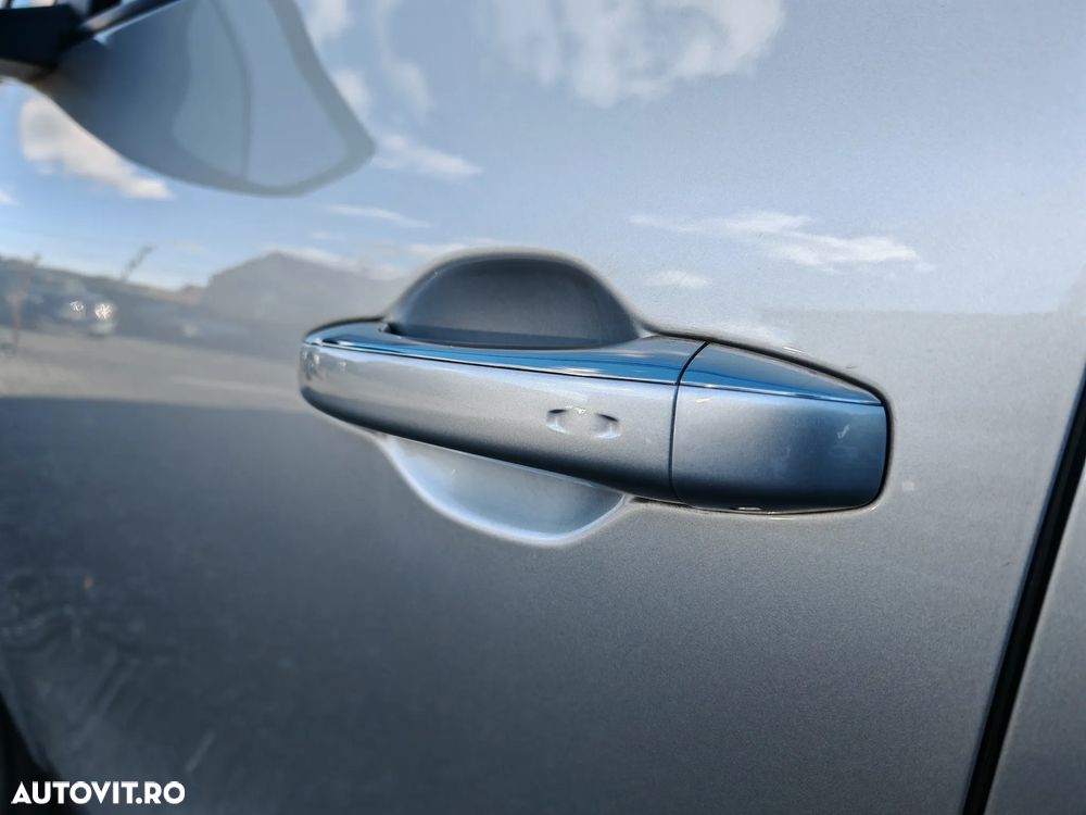 Renault Scenic BLUE dCi 120 BUSINESS EDITION - 10