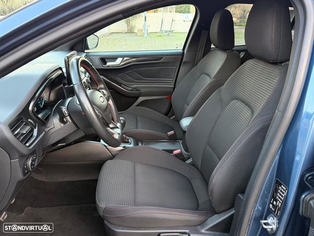 Ford Focus SW 1.5 TDCi EcoBlue ST-Line - 29