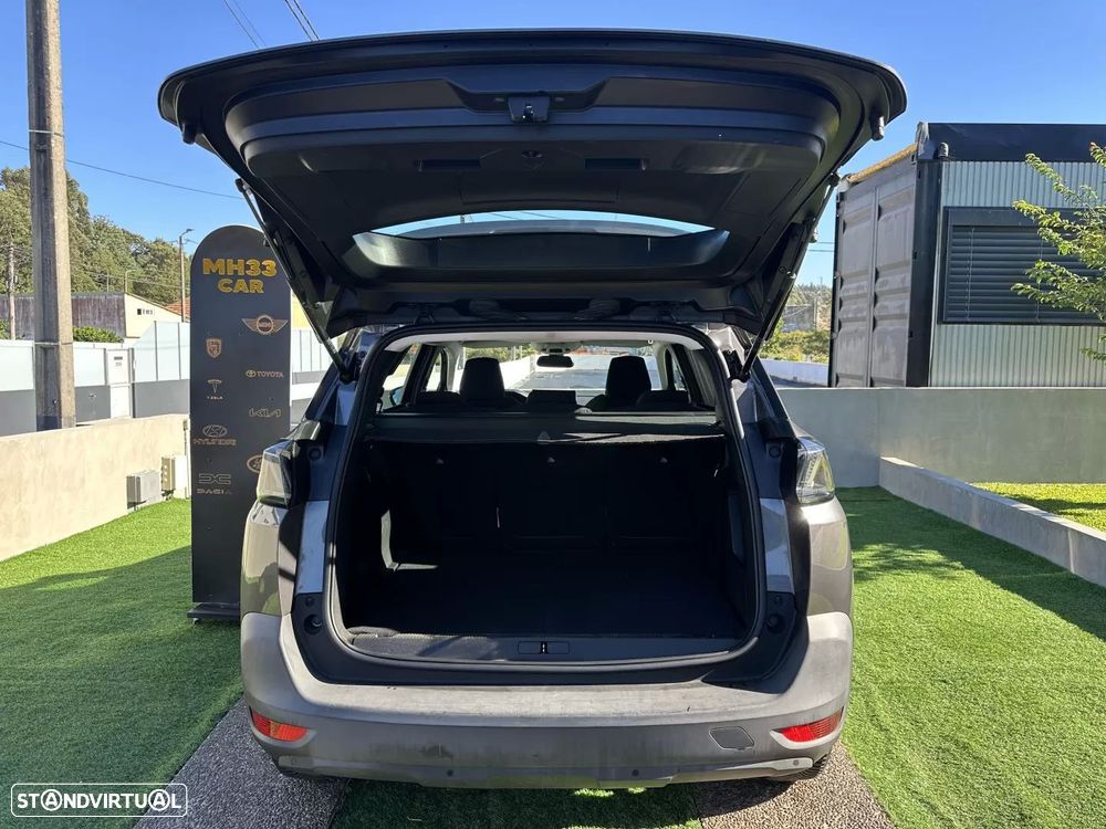 Peugeot 5008 1.2 PureTech Allure Pack EAT8 - 24