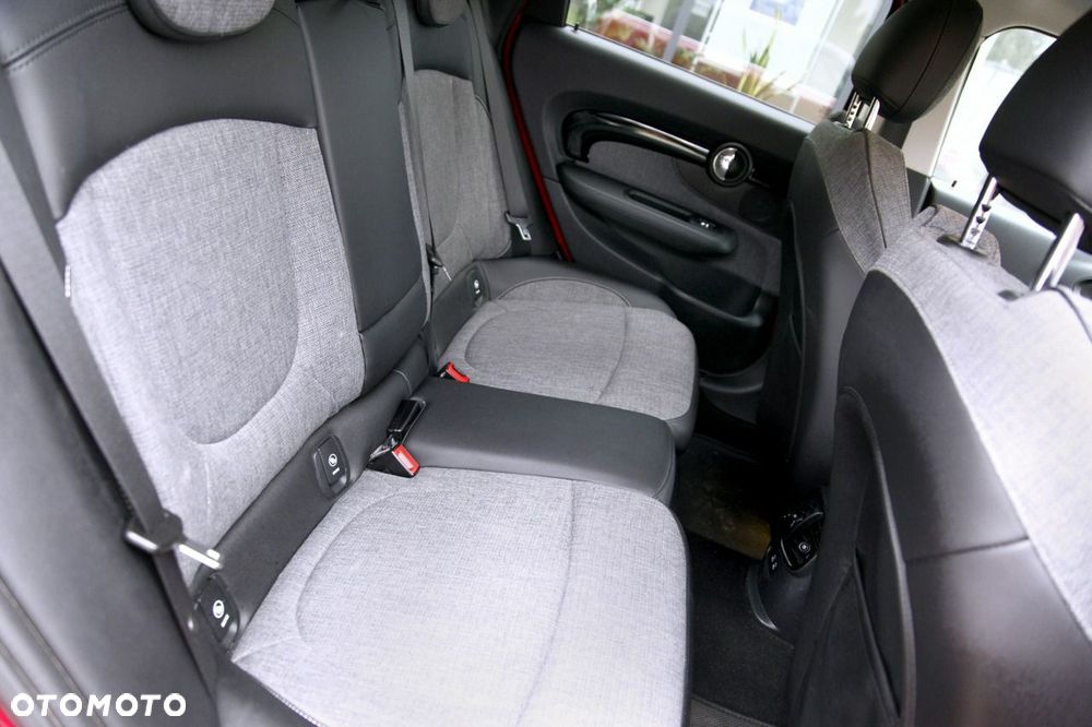 MINI Clubman - 14