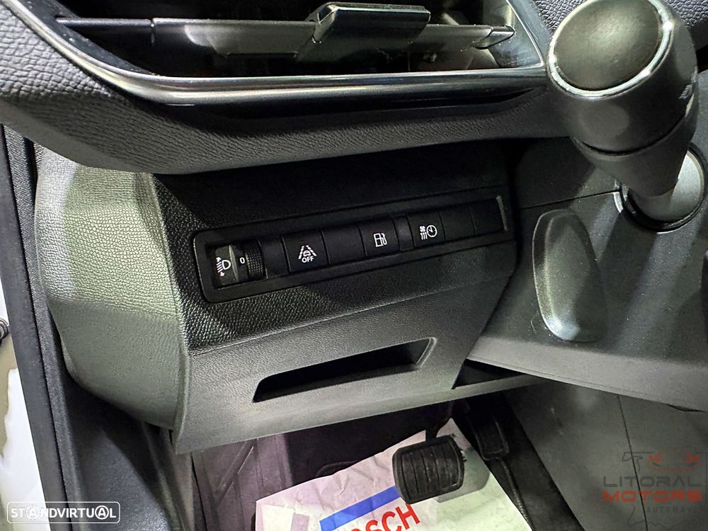 Peugeot 3008 1.6 Hybrid Allure Pack e-EAT8 - 18