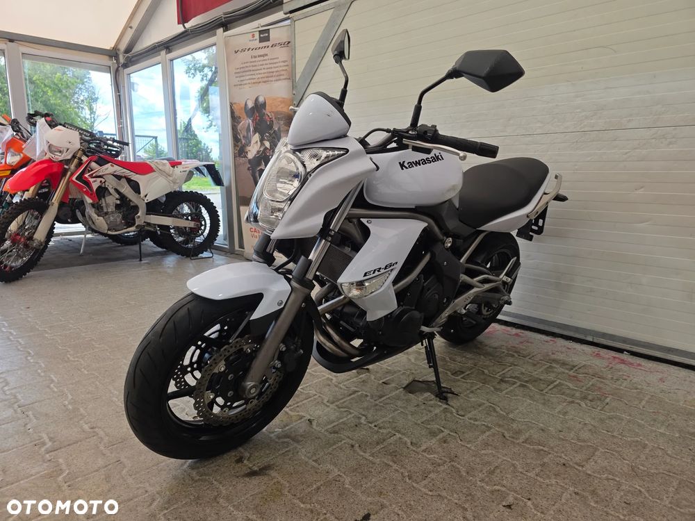 Kawasaki ER - 8