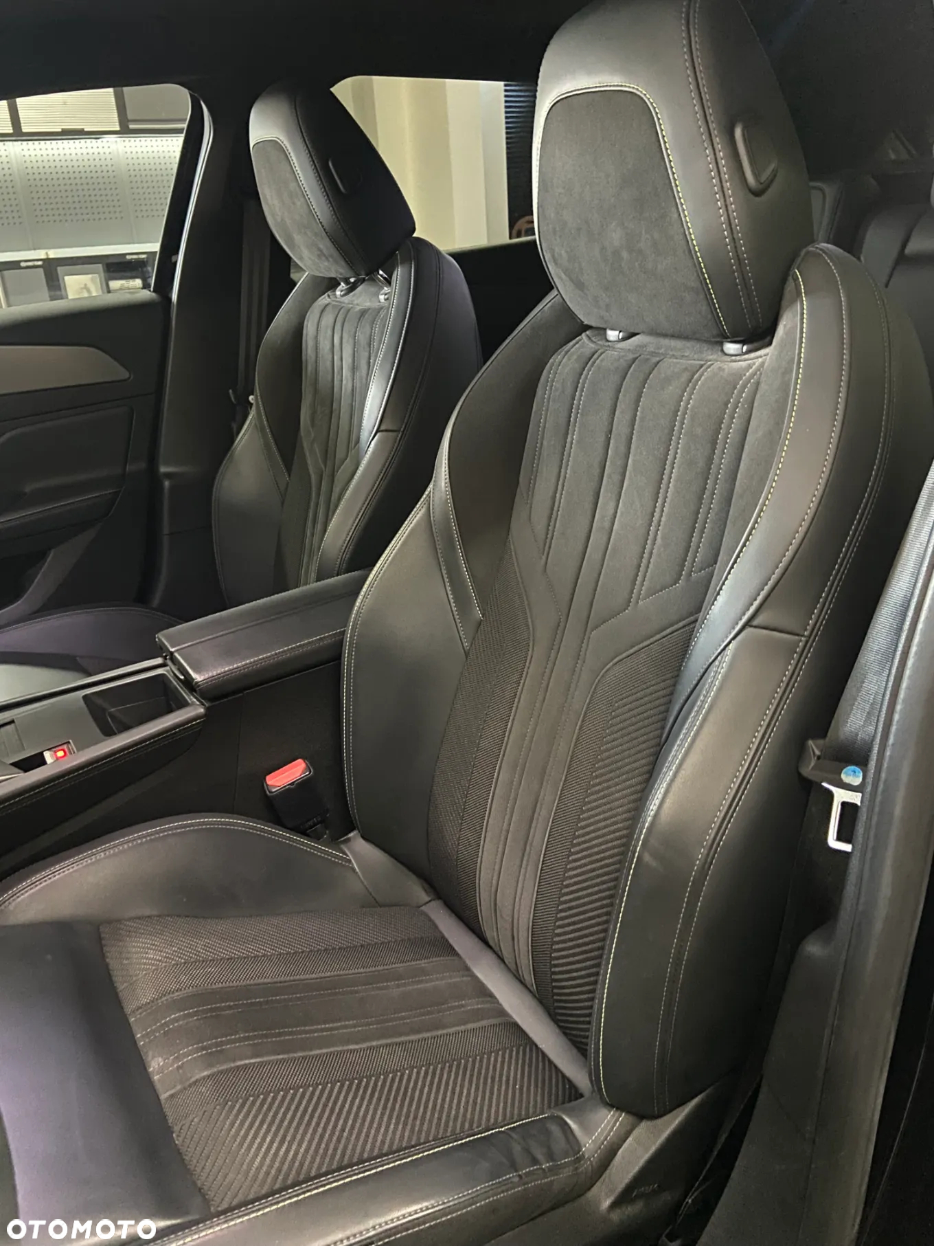 Peugeot 408 1.2 PureTech GT S&S EAT8 - 18