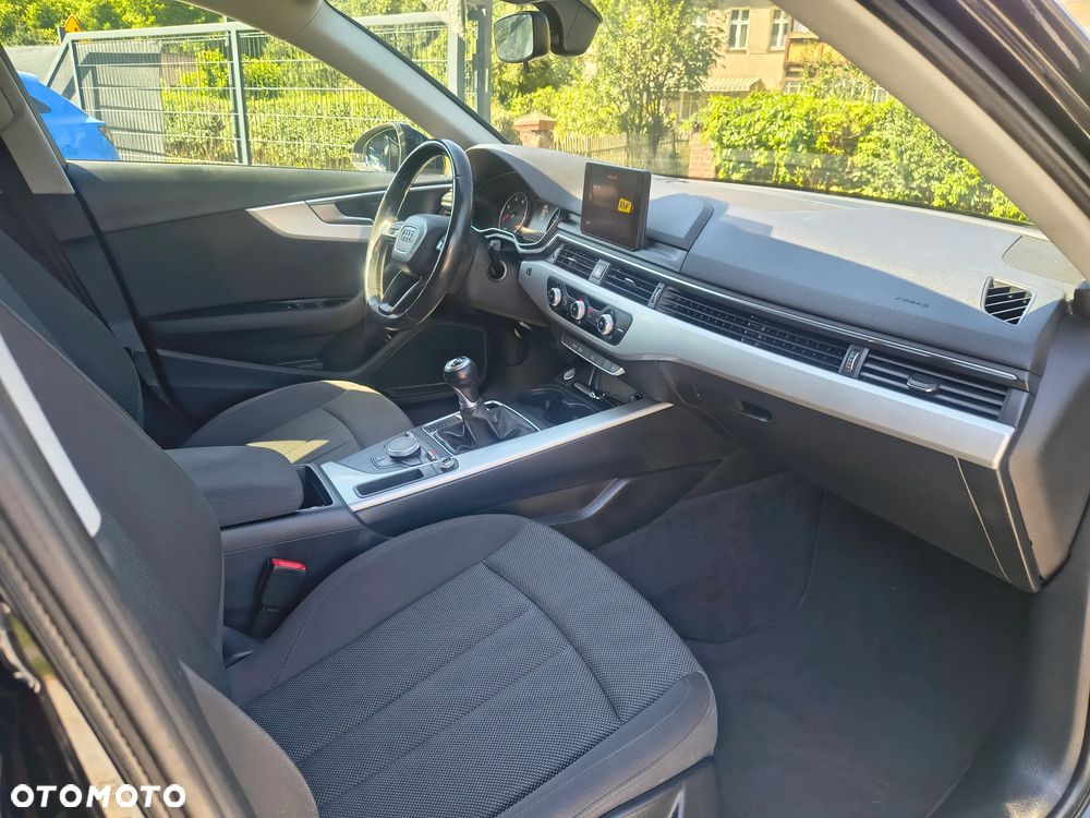 Audi A4 Avant 2.0 TDI DPF clean diesel Ambiente - 22