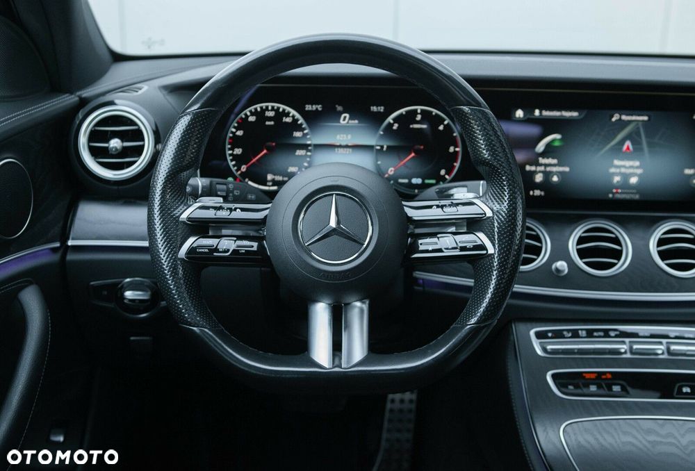 Mercedes-Benz Klasa E - 26