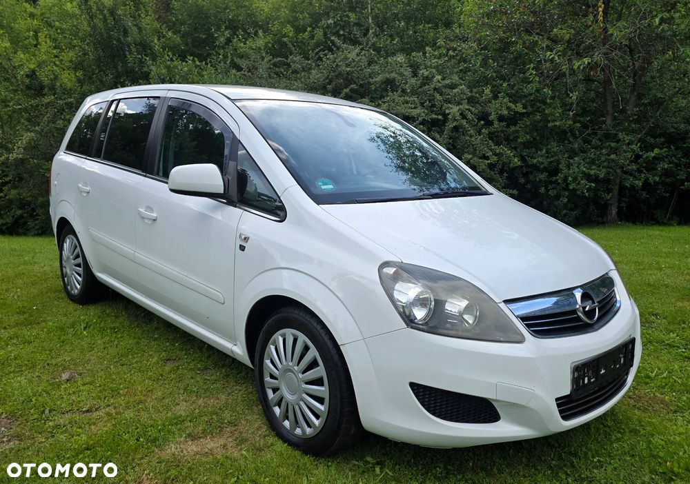 Opel Zafira - 2