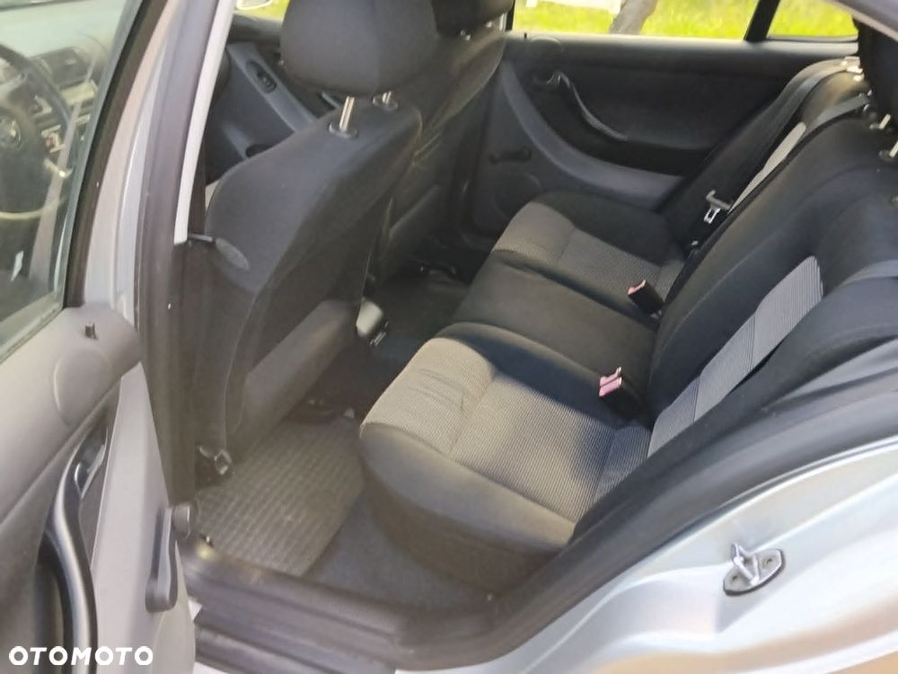 Seat Leon 1.6 Signo - 6