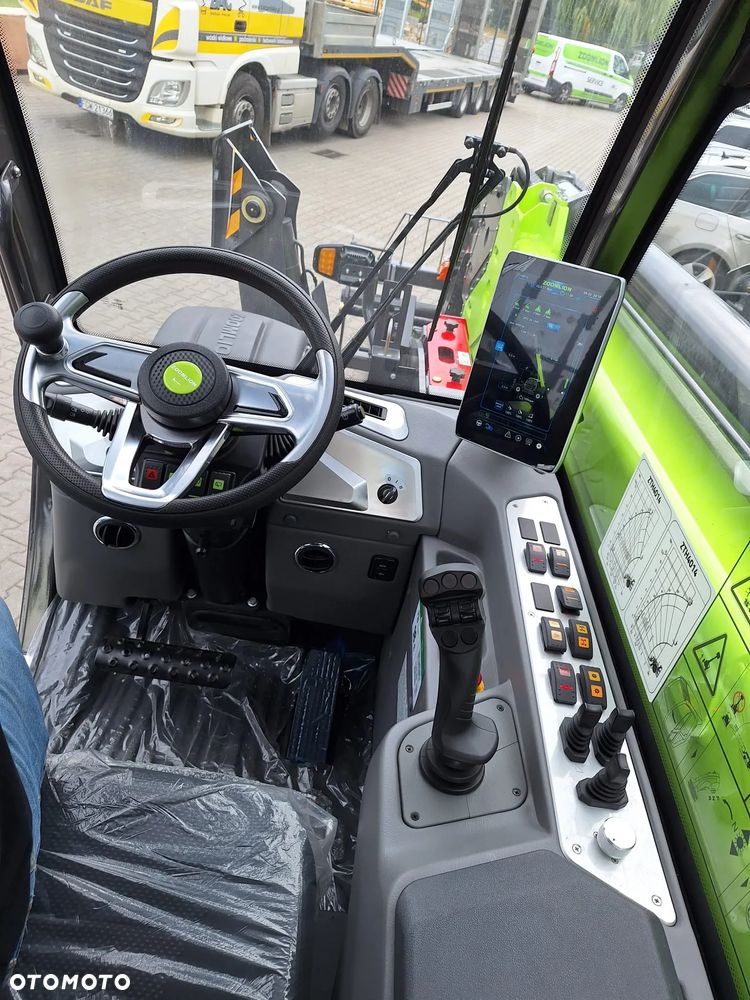 Zoomlion ZTH4018 - 11