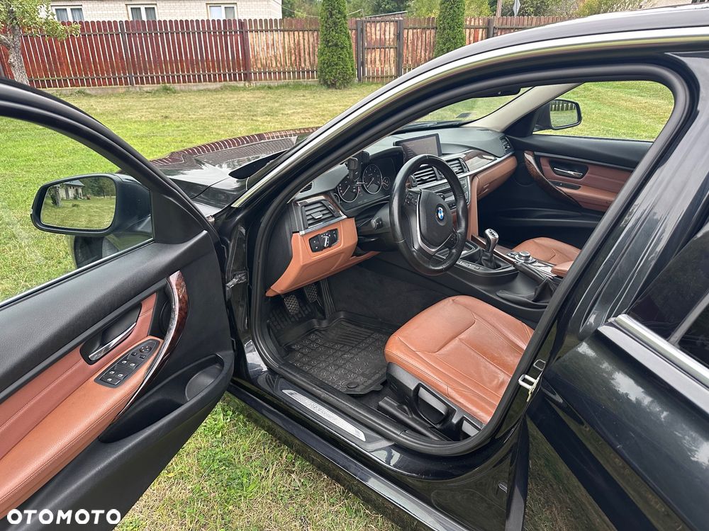 BMW Seria 3 320d Efficient Dynamic Edition Luxury Line - 16