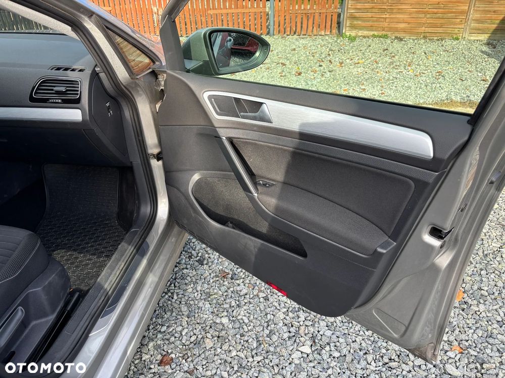 Volkswagen Golf 1.2 TSI BlueMotion Technology Cup - 21