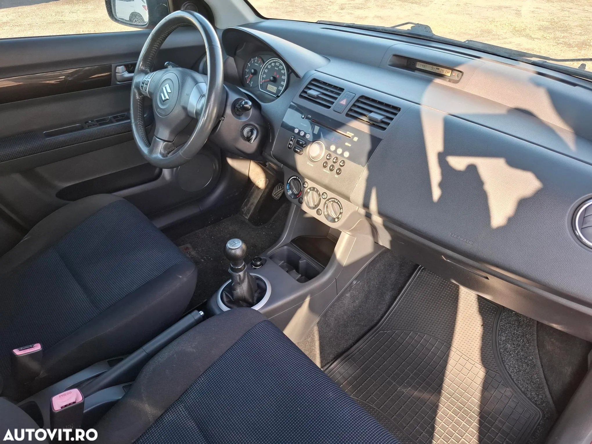 Suzuki Swift 1.3 GS - 15