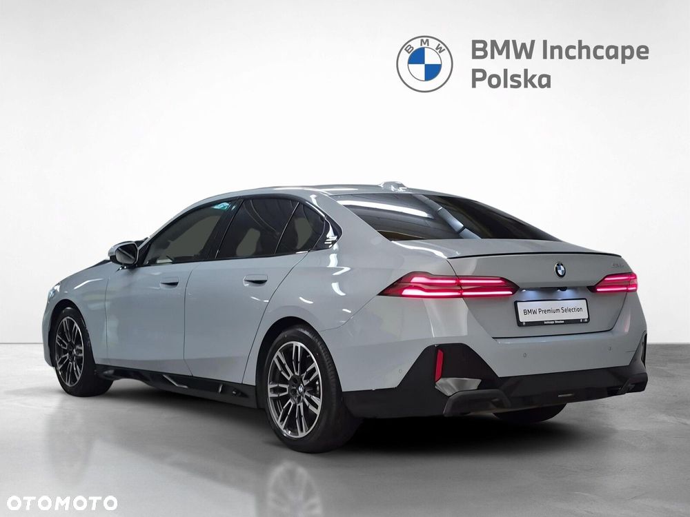 BMW Seria 5 520d mHEV M Sport - 4