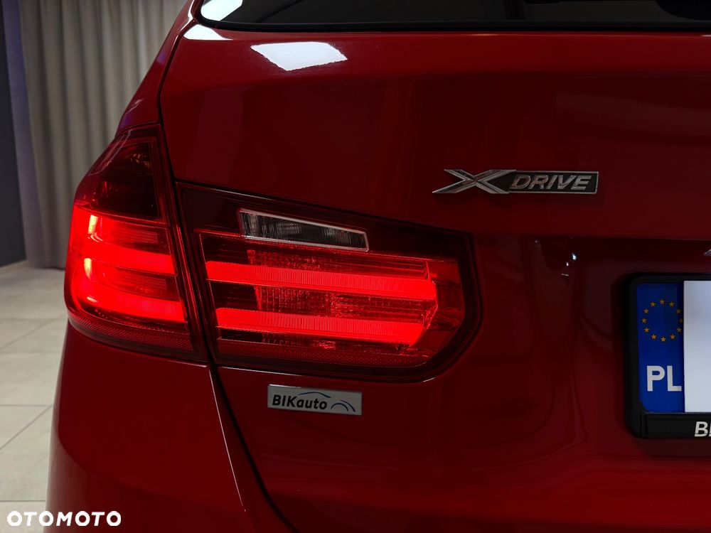 BMW Seria 3 318d xDrive Sport Line - 32