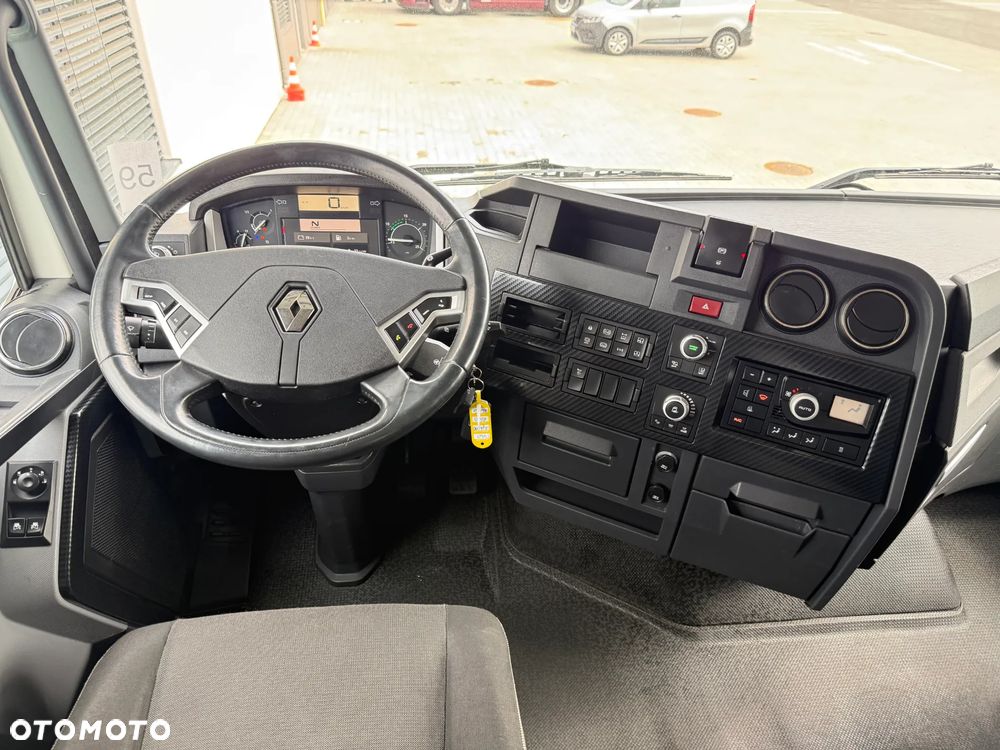 Renault T440 SleeperCab / Standard / Lodówka - 9