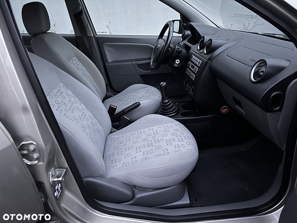 Ford Fiesta - 5