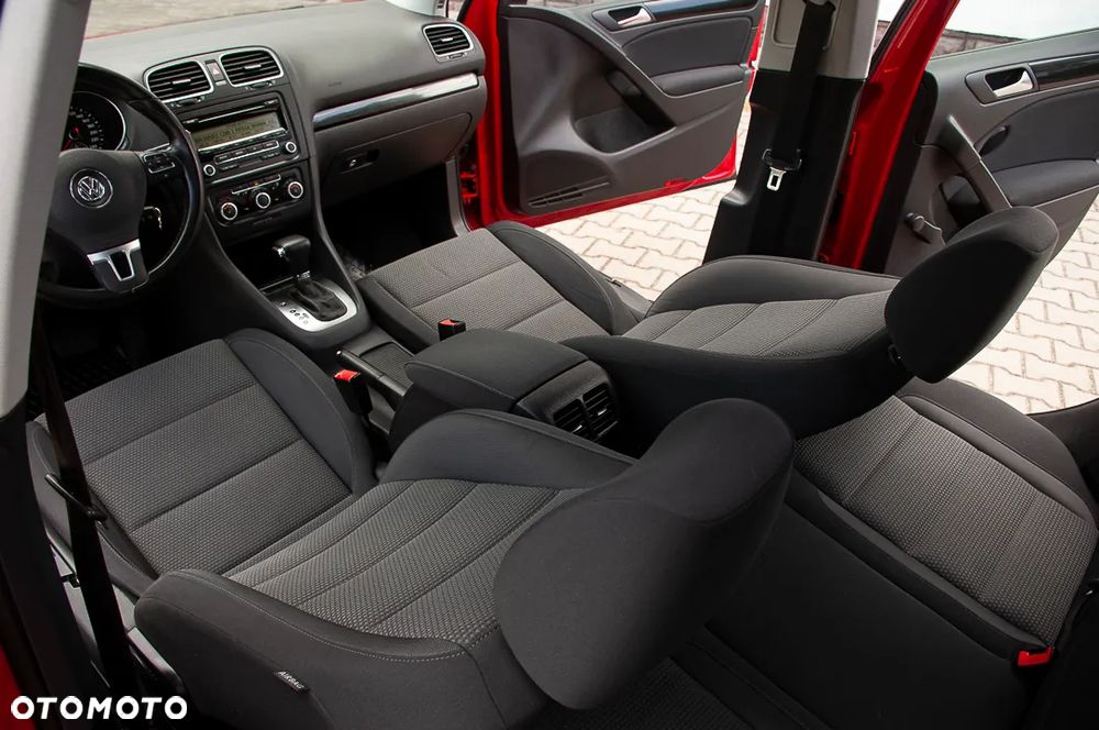 Volkswagen Golf 1.4 TSI DSG MATCH - 25