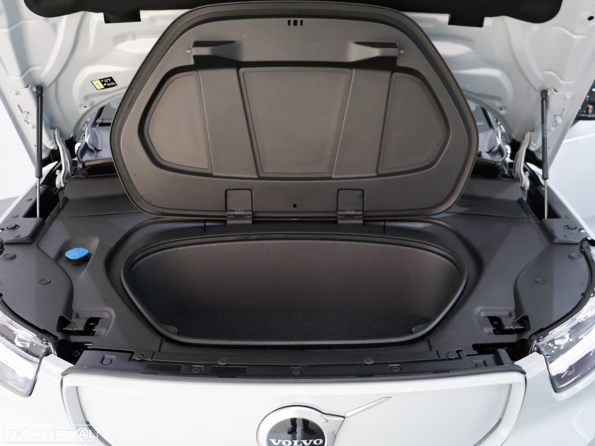 Volvo XC 40 P8 AWD Recharge RDesign - 13