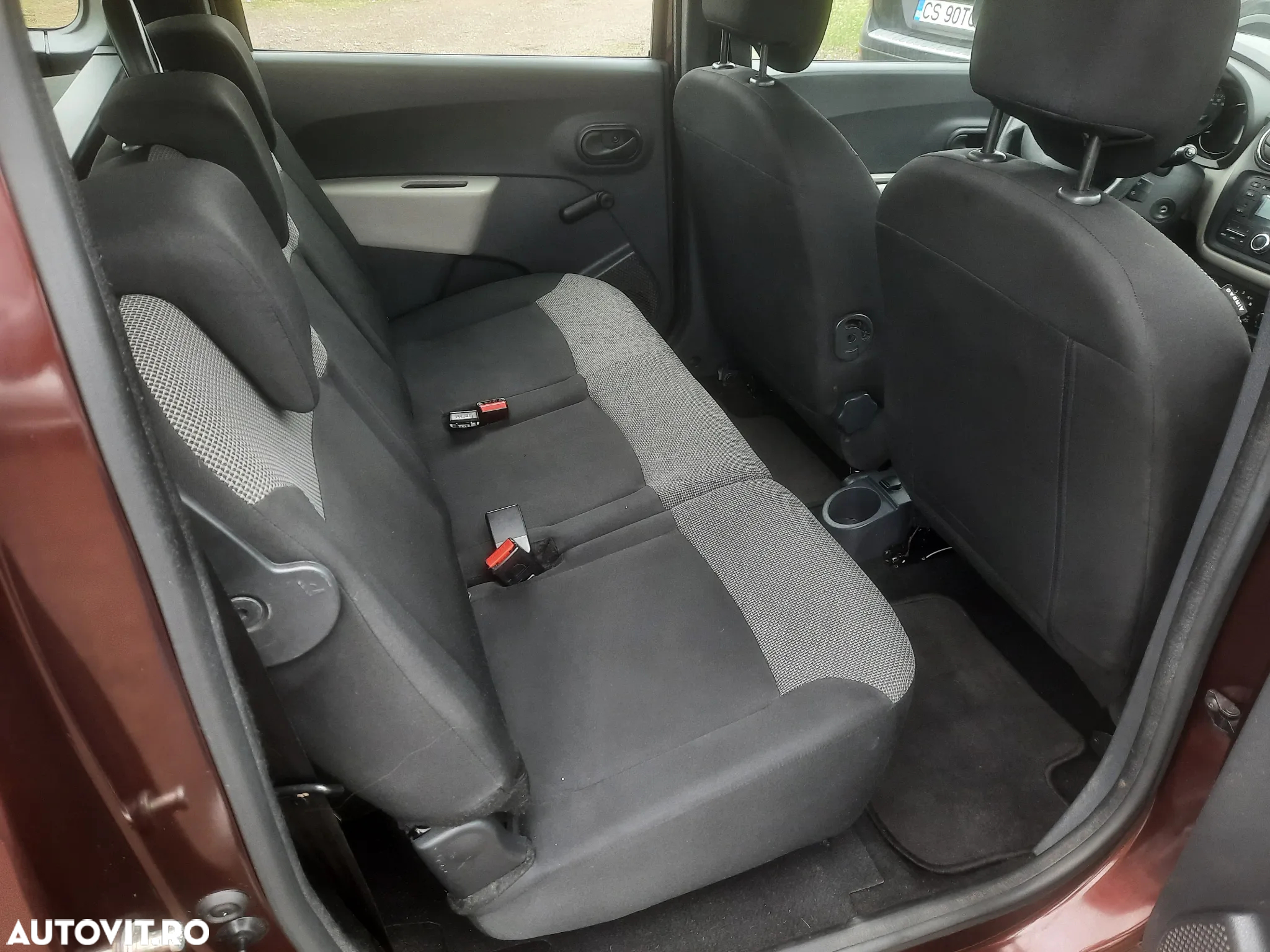 Dacia Lodgy 1.6 102 CP Laureate - 8