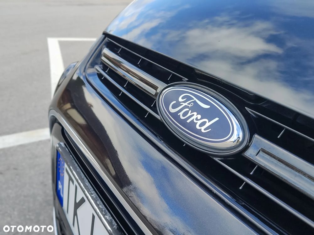 Ford S-Max 2.0 TDCi DPF Titanium - 4