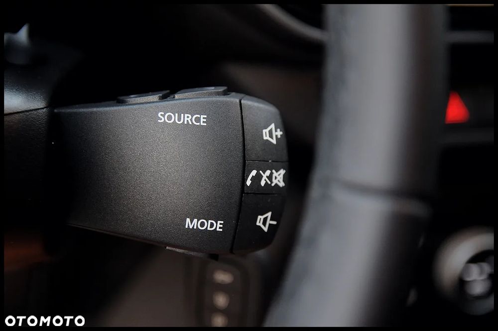 Dacia Sandero TCe 90 Comfort - 25