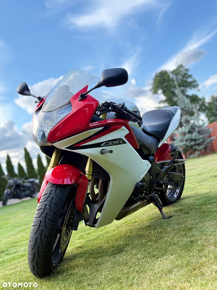 Honda CBR - 3
