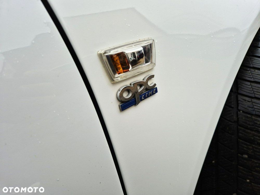 Opel Insignia - 31