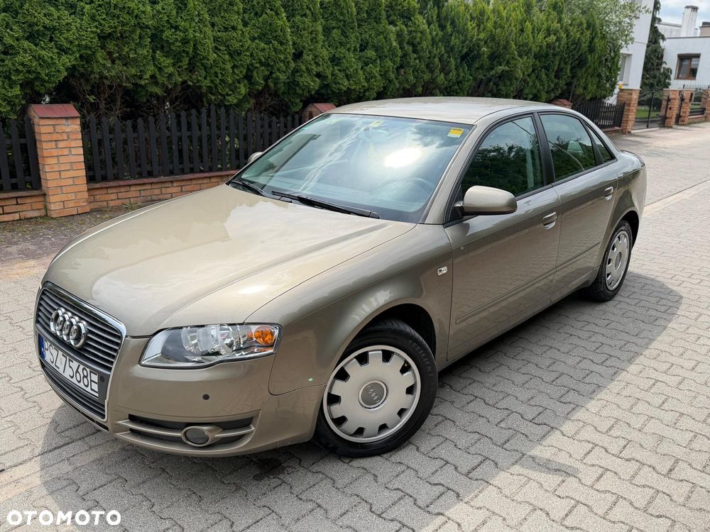 Audi A4 Limousine - 5