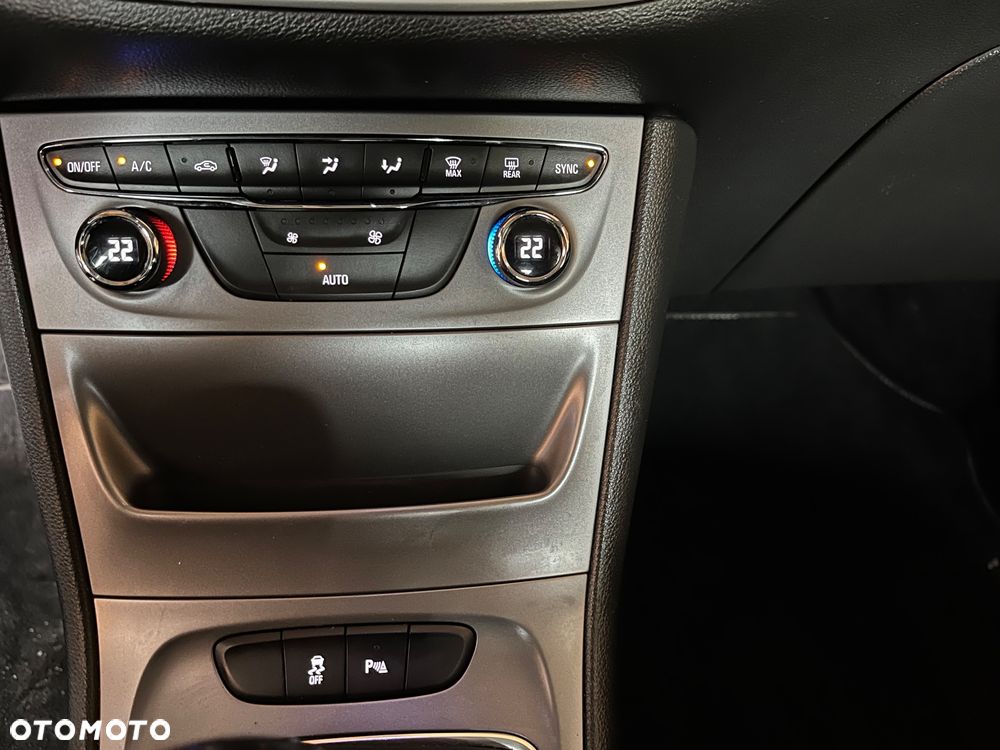 Opel Astra V 1.4 T Enjoy - 11