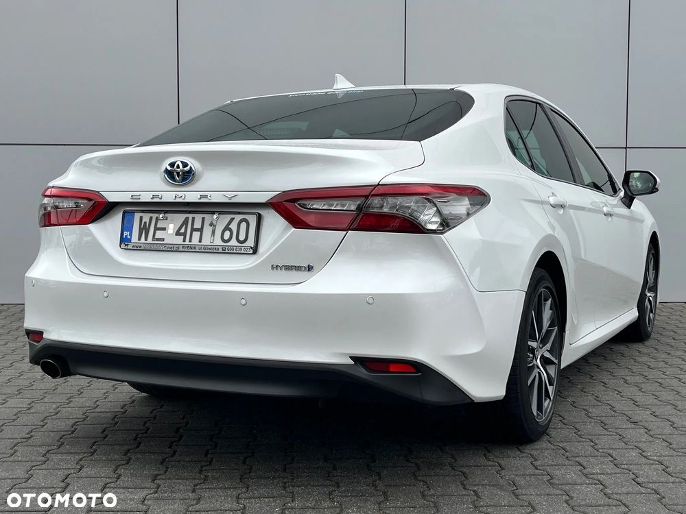 Toyota Camry 2.5 Hybrid Executive CVT - 8