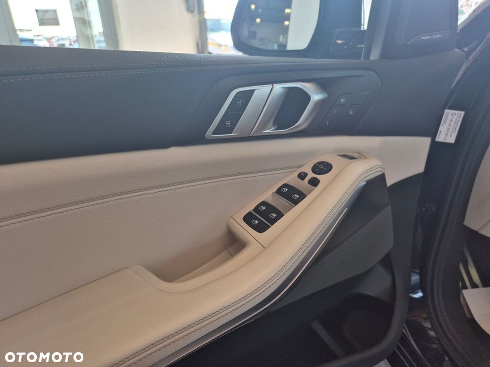 BMW X5 xDrive40d mHEV - 14