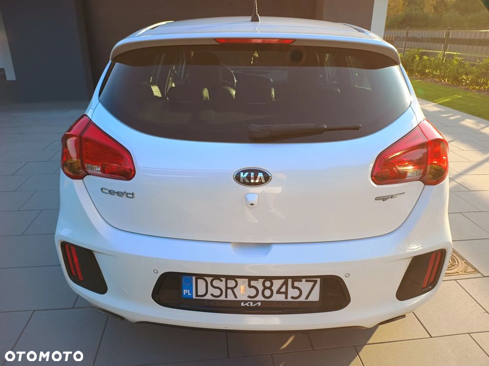Kia Ceed 1.6 T-GDI GT L - 6