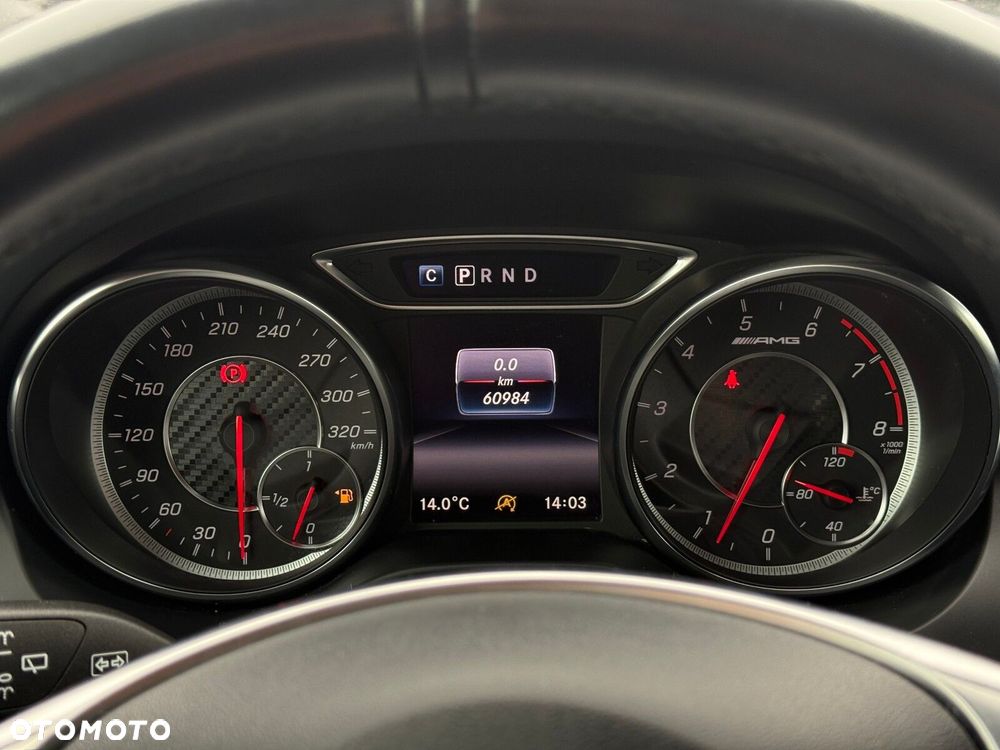 Mercedes-Benz GLA AMG 45 4-Matic - 29