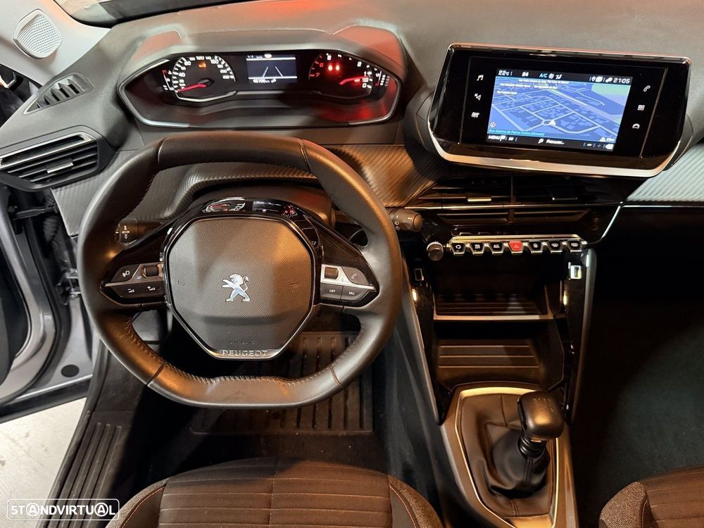 Peugeot 2008 1.2 PureTech Active - 8