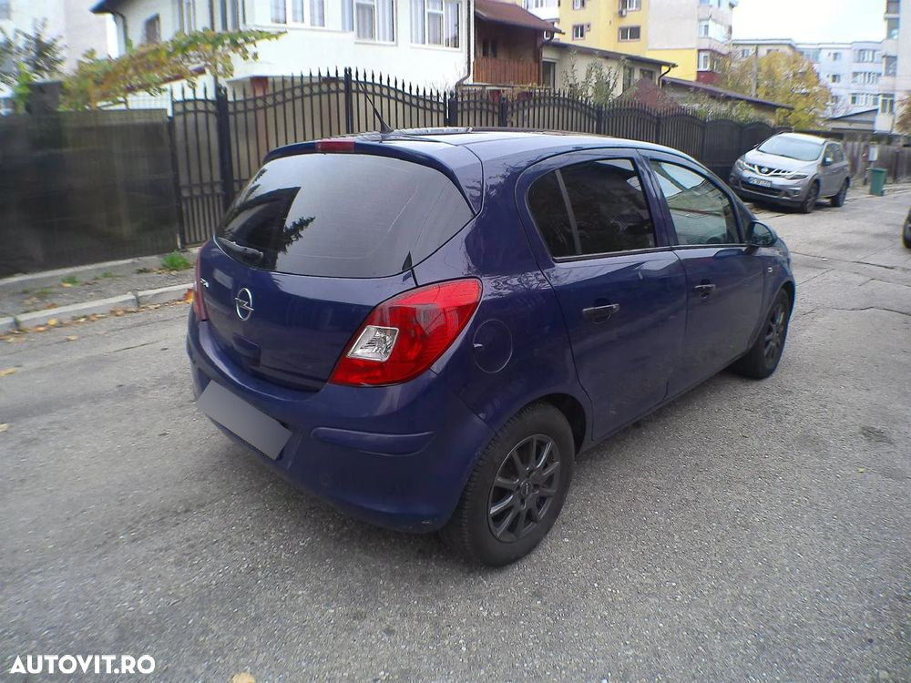 Opel Corsa 1.2 Essentia - 3