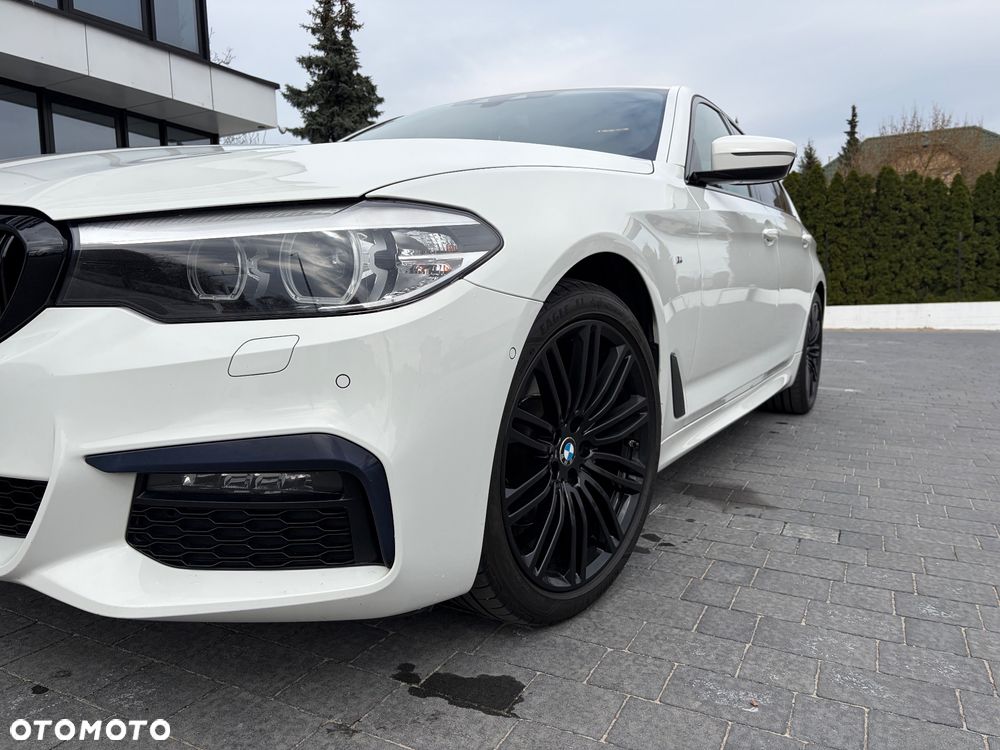 BMW Seria 5 518d M Sport - 1