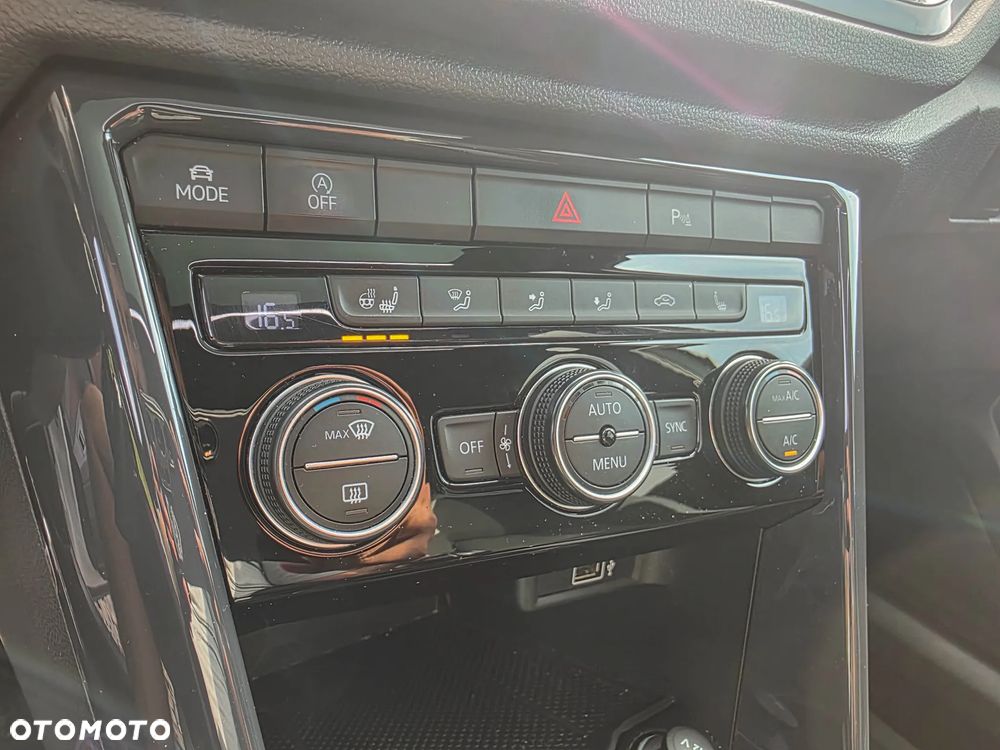 Volkswagen T-Roc 2.0 TDI SCR DPF Premium - 16