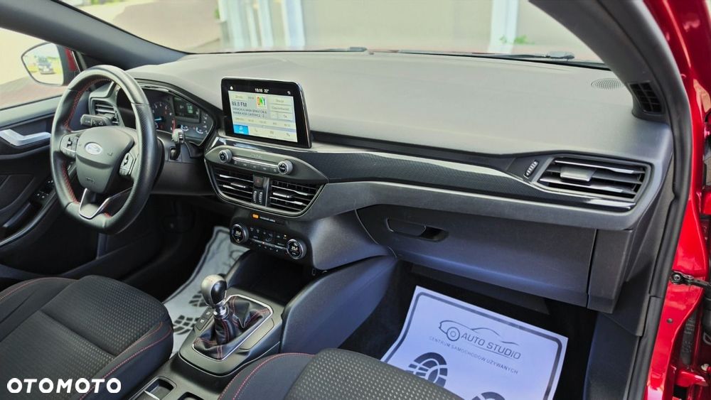Ford Focus 1.0 EcoBoost Hybrid ST-LINE STYLE - 8