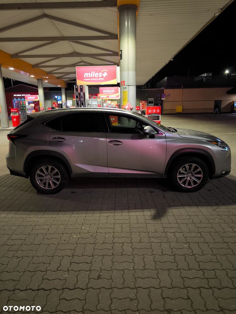 Lexus NX 300h Elite AWD - 5