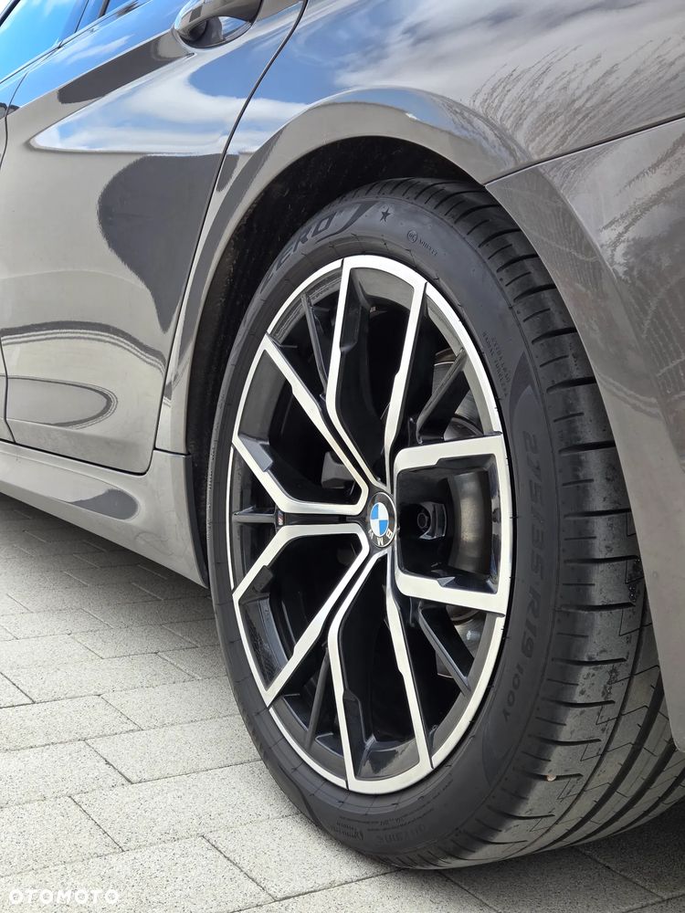 BMW Seria 5 520d xDrive mHEV sport - 9