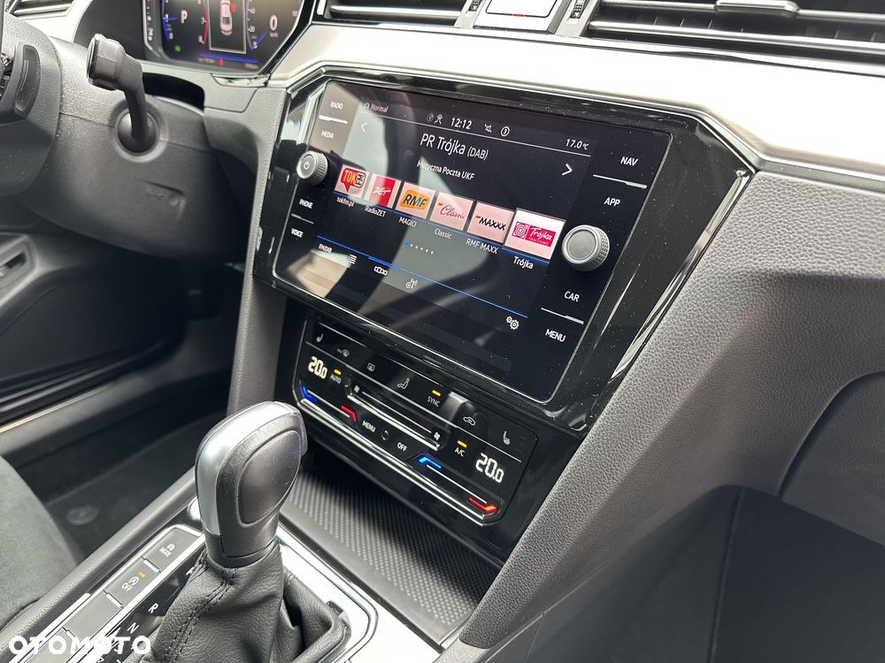 Volkswagen Passat 1.5 TSI EVO Elegance DSG - 18