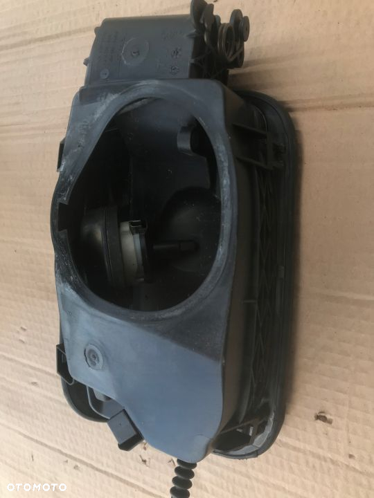 Klapka wlewu paliwa BMW 5 F10 sedan 7218336 kolor Schwarz 2 668 - 9